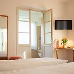 Easy By La Perla Hotel 3*