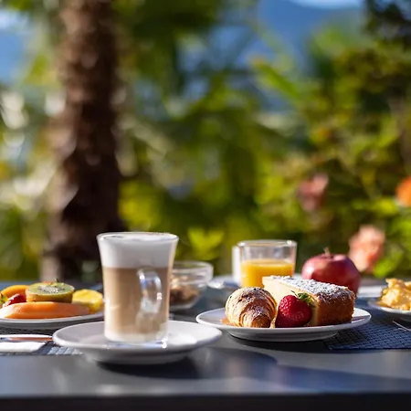 Easy By La Perla Otel 3*