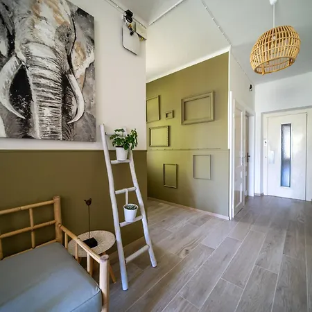 Otel Easy By La Perla