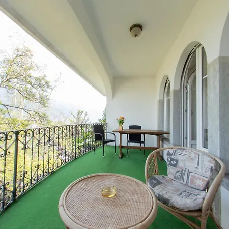 Easy By La Perla Hotel 3*