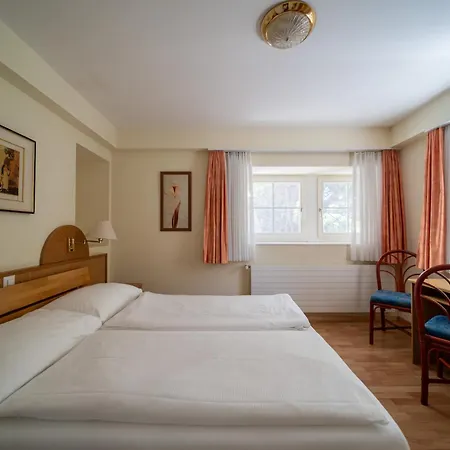 Easy By La Perla Otel 3*