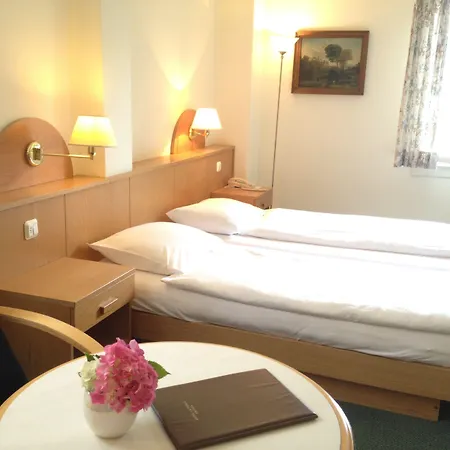 Hotel Easy By La Perla