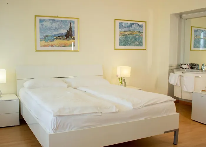 Easy By La Perla Ascona