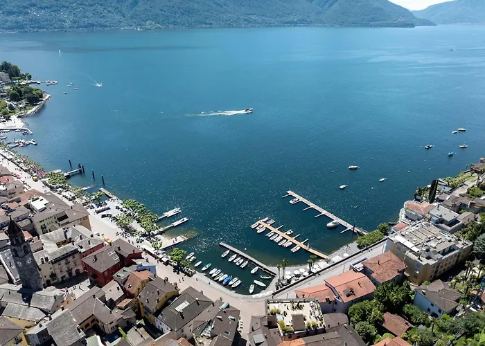 Hotel Easy By La Perla 3*