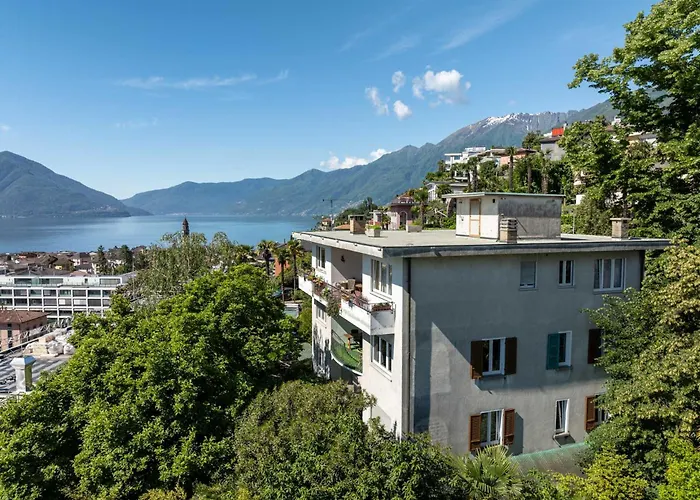 Easy By La Perla Hotel 3*