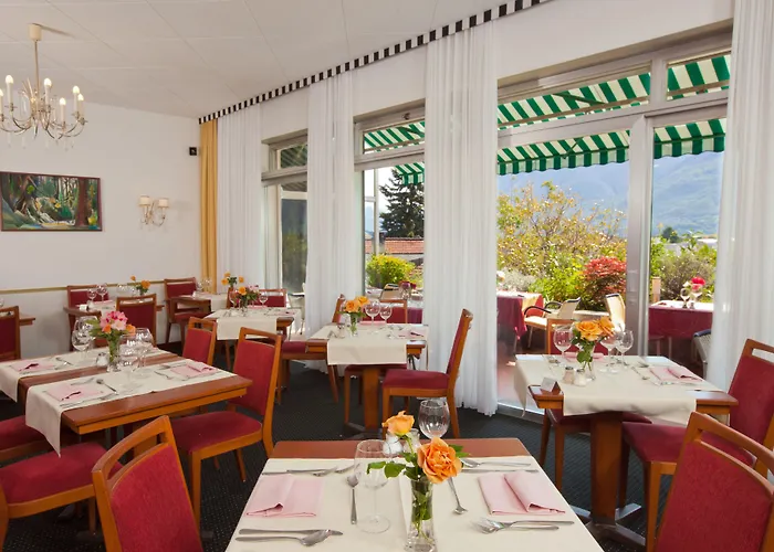 Hotel Easy By La Perla 3*