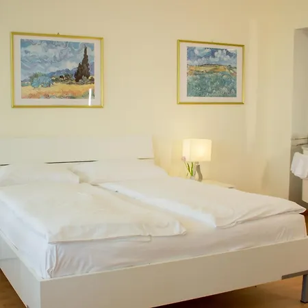 Easy By La Perla Ascona