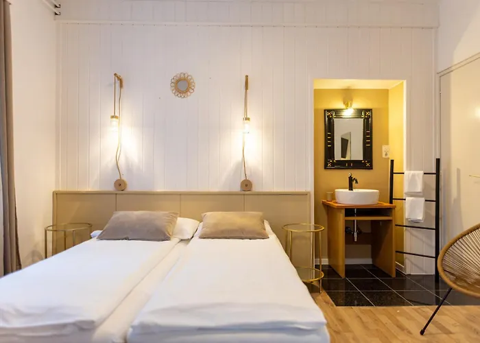 Easy By La Perla Szálloda 3*